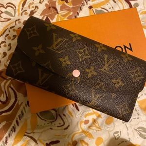 Louis Vuitton monogram emilie wallet